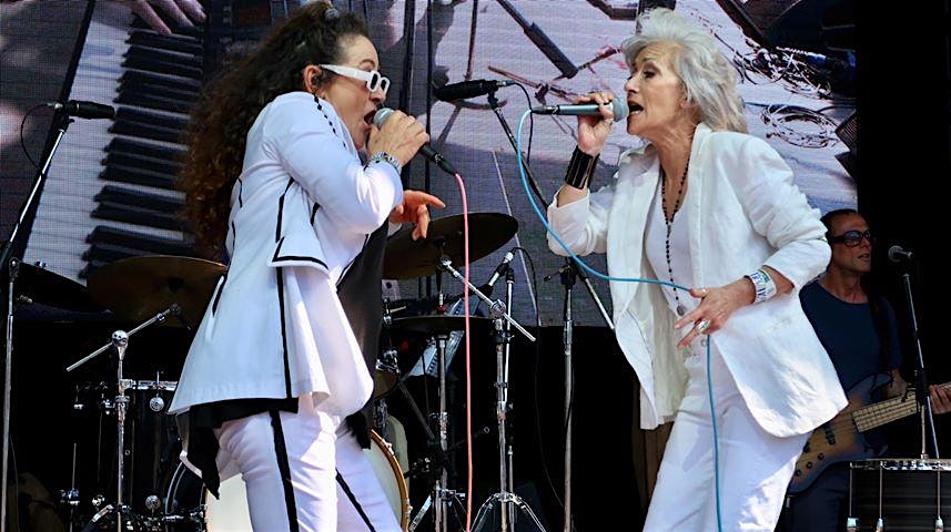 Wendy Matthews & Grace Knight - We're Going to Graceland